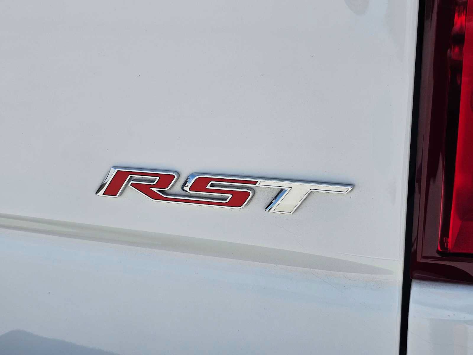 Used 2023 Chevrolet Silverado 1500 RST RWD image 14