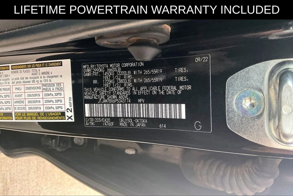 Used 2023 Lexus GX 460 Premium w/ Accessory Package AWD/4WD image 28