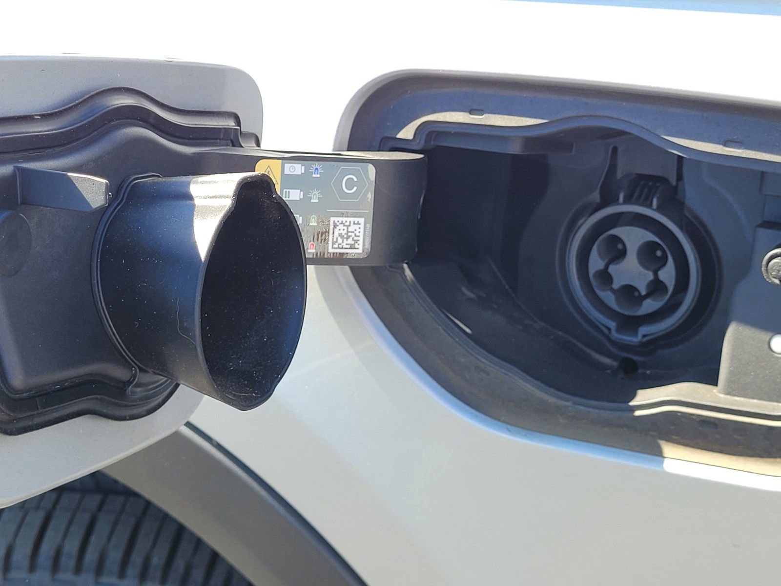 New 2024 Jeep Grand Cherokee Limited 4xe w/ Luxury Tech Group II image 9