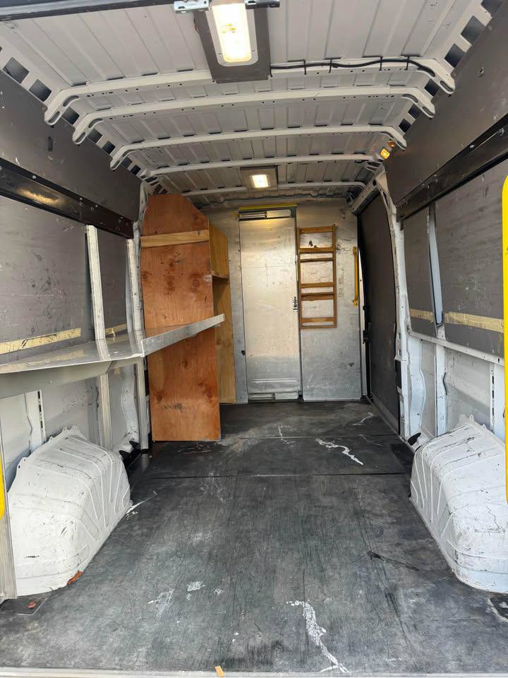 Used 2018 RAM ProMaster 2500 FWD image 9