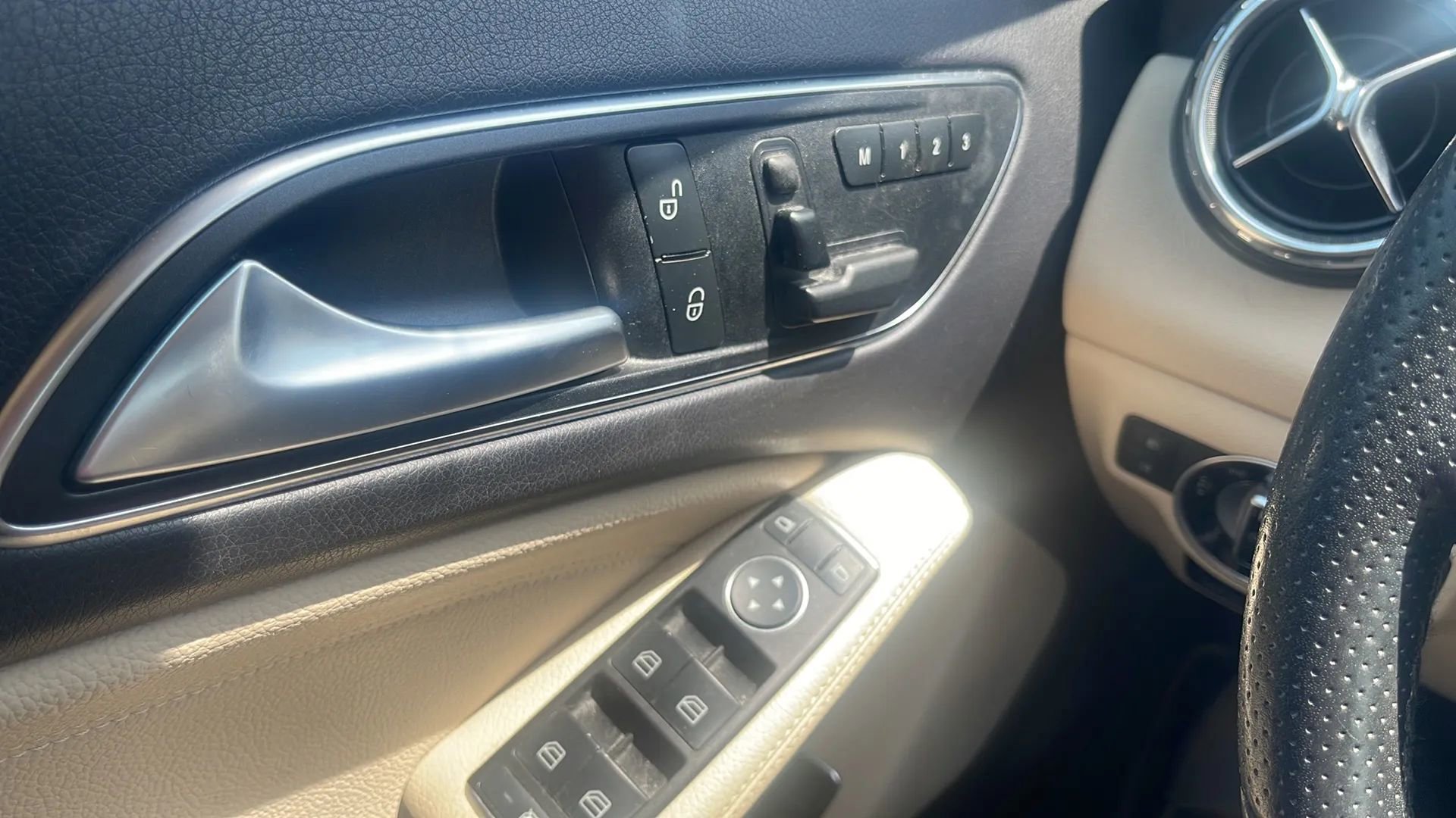 Used 2017 Mercedes-Benz GLA 250 image 14