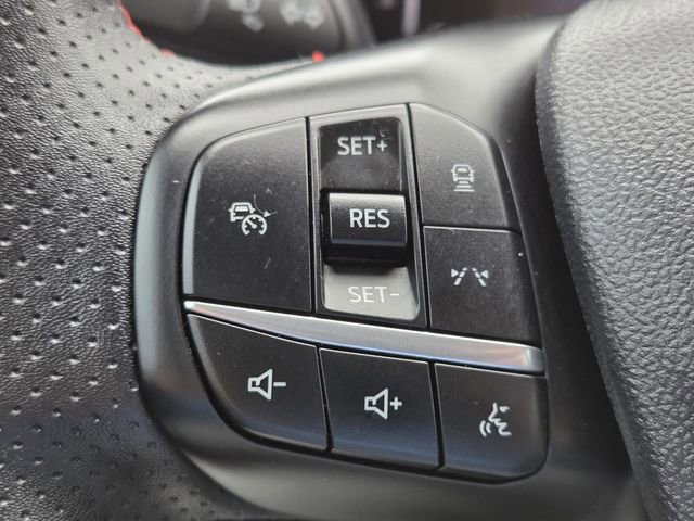 Used 2025 Ford Escape ST-Line w/ Tech Pack #1 FWD image 21