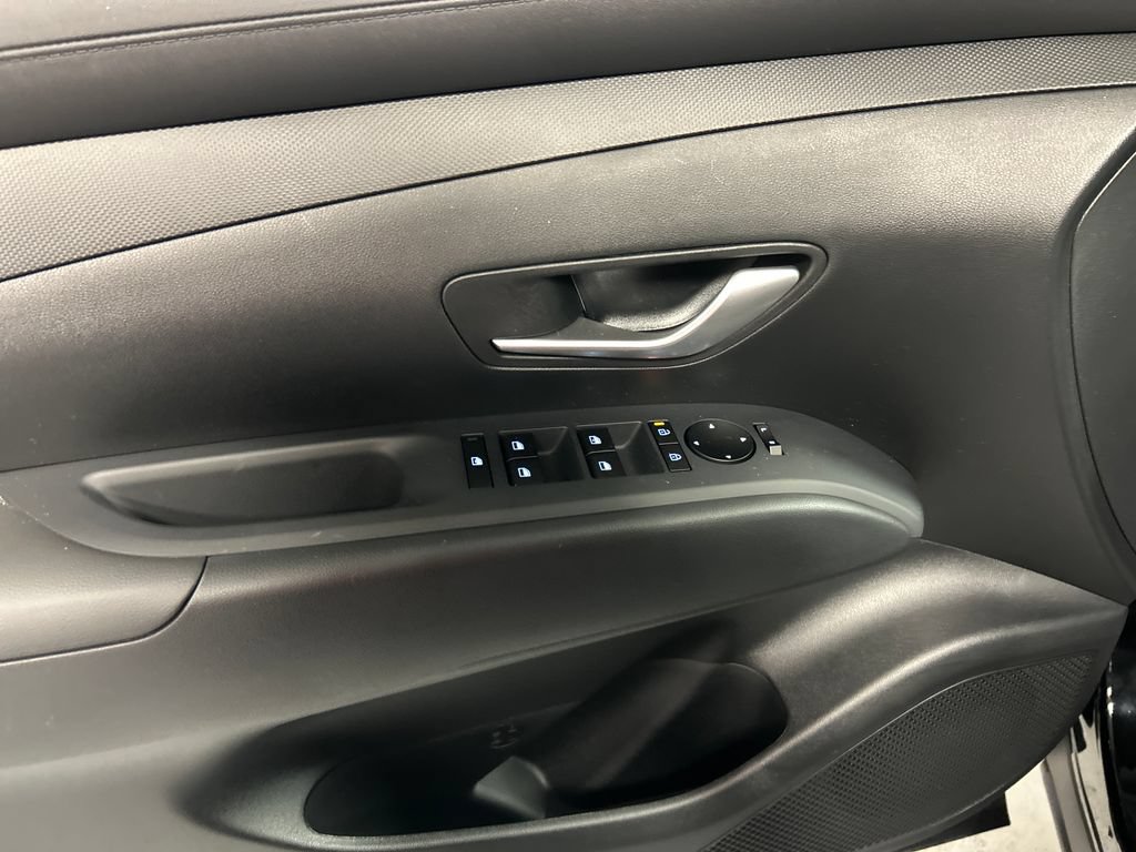 New 2026 Hyundai Santa Cruz SE AWD/4WD image 12