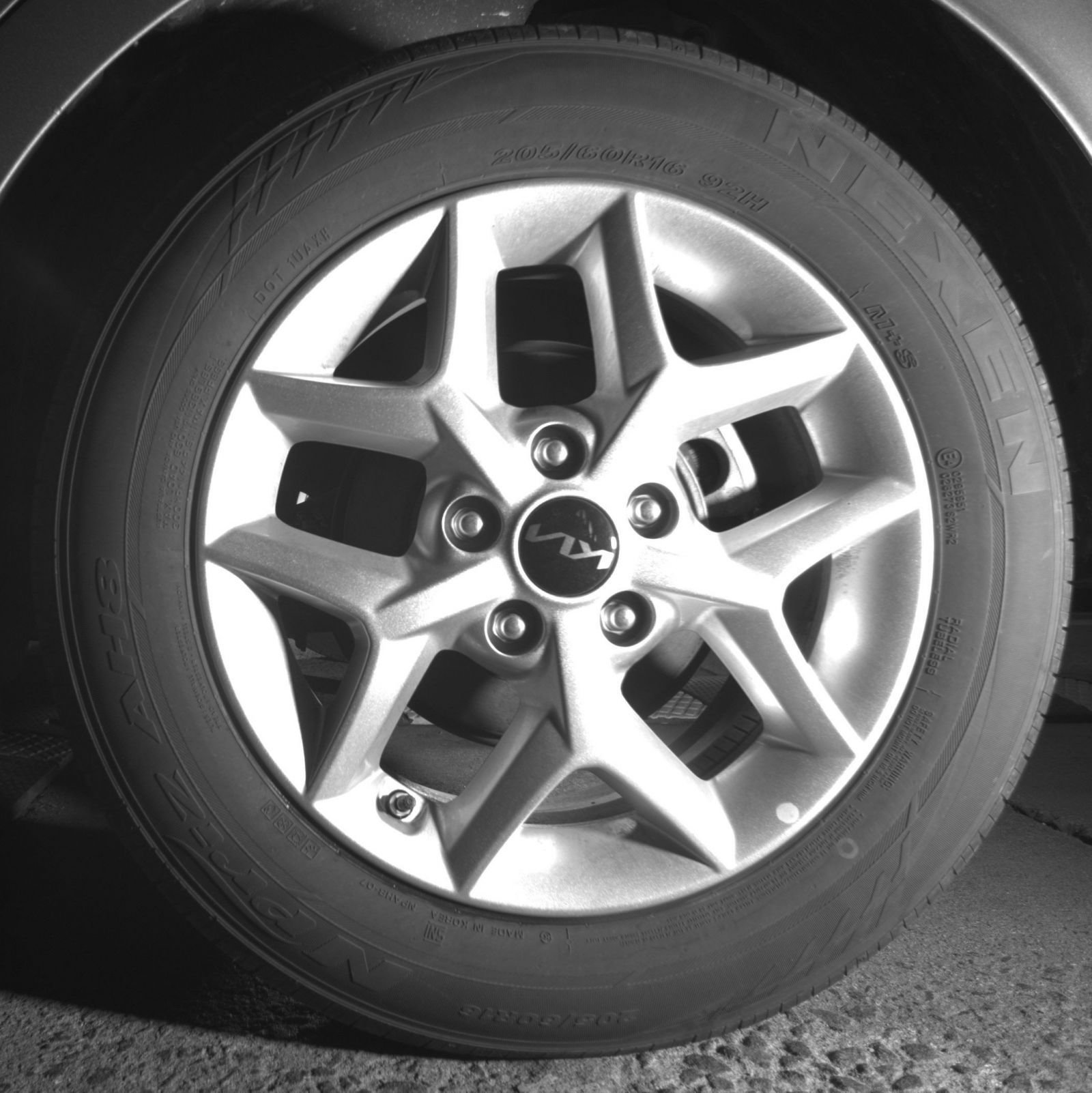 Used 2025 Kia Soul LX w/ LX Technology Package FWD image 25