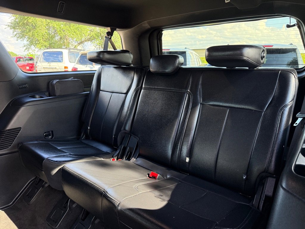 Used 2020 Ford Expedition Max XLT w/ Equipment Group 202A RWD image 16
