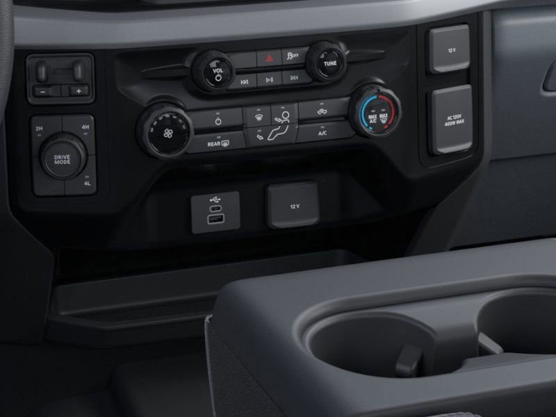New 2025 Ford F550 4x4 SuperCab Super Duty image 15