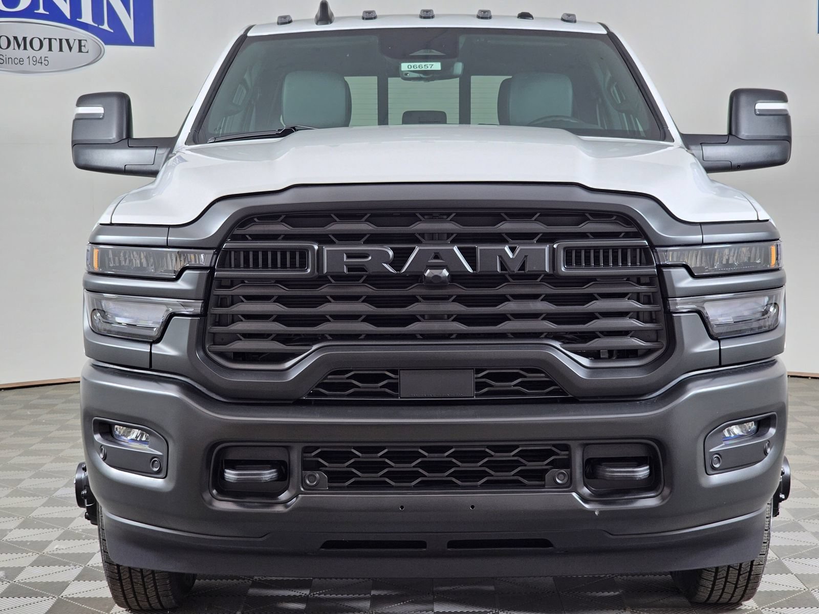 New 2026 RAM 3500 Tradesman AWD/4WD image 36