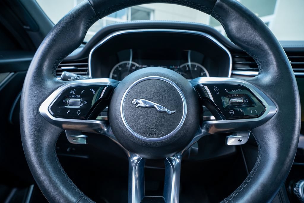 Used 2023 Jaguar F-PACE S AWD/4WD image 30