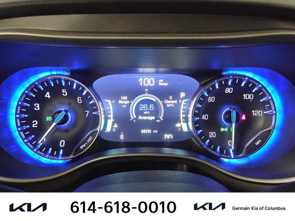 Used 2023 Chrysler Pacifica Touring-L FWD image 22