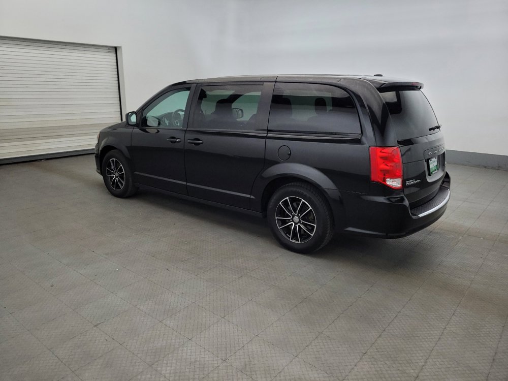 Used 2018 Dodge Grand Caravan GT FWD image 3