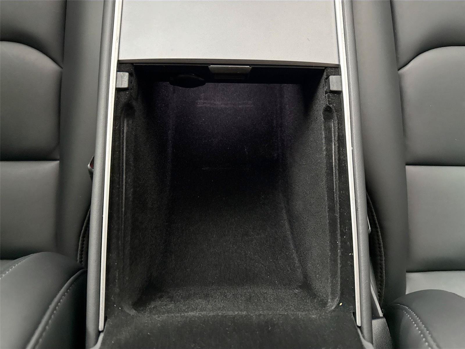 Used 2025 Tesla Model Y Long Range AWD/4WD image 30