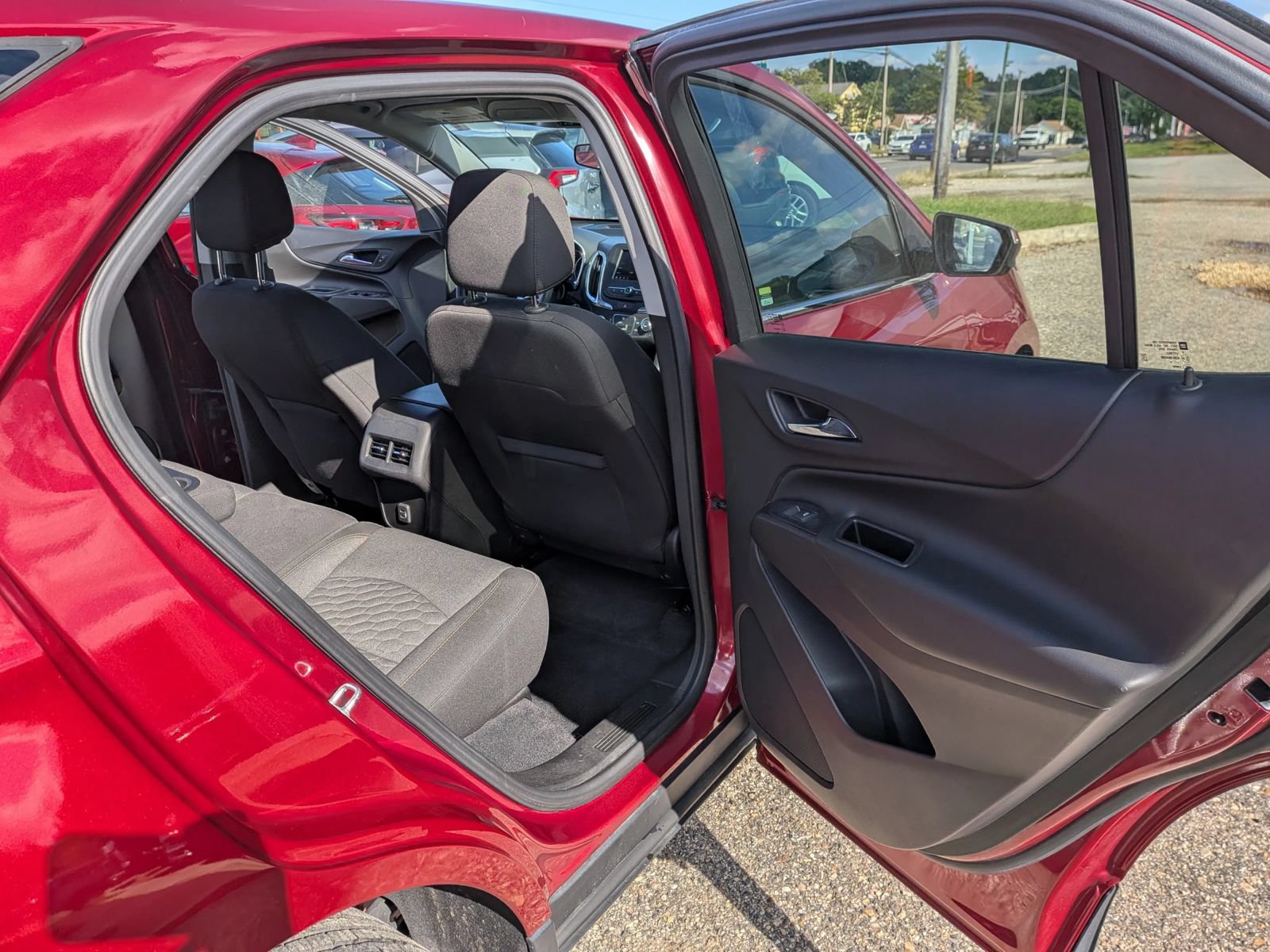 Used 2020 Chevrolet Equinox LT AWD/4WD image 35