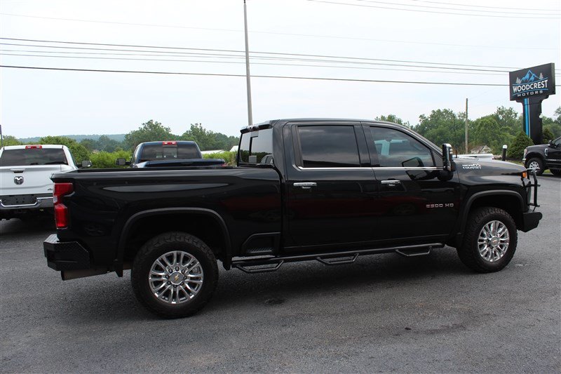 Used 2022 Chevrolet Silverado 2500 High Country w/ Z71 Off-Road Package AWD/4WD image 8