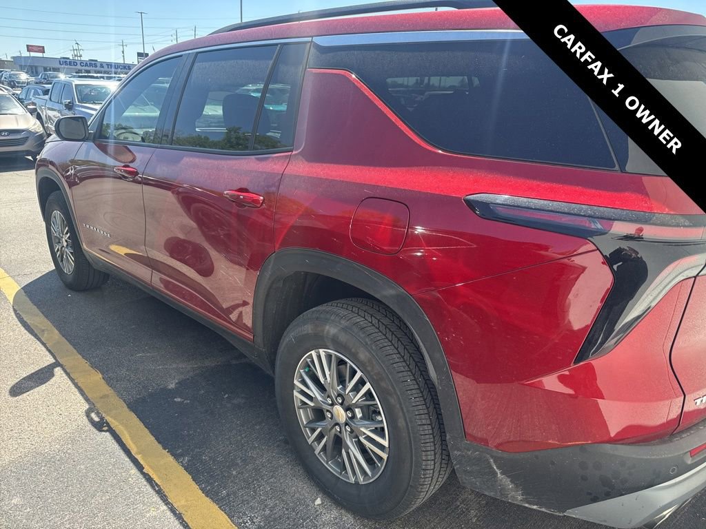 Used 2026 Chevrolet Traverse LT image 4