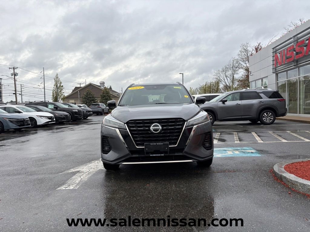 Used 2021 Nissan Kicks SR FWD image 3