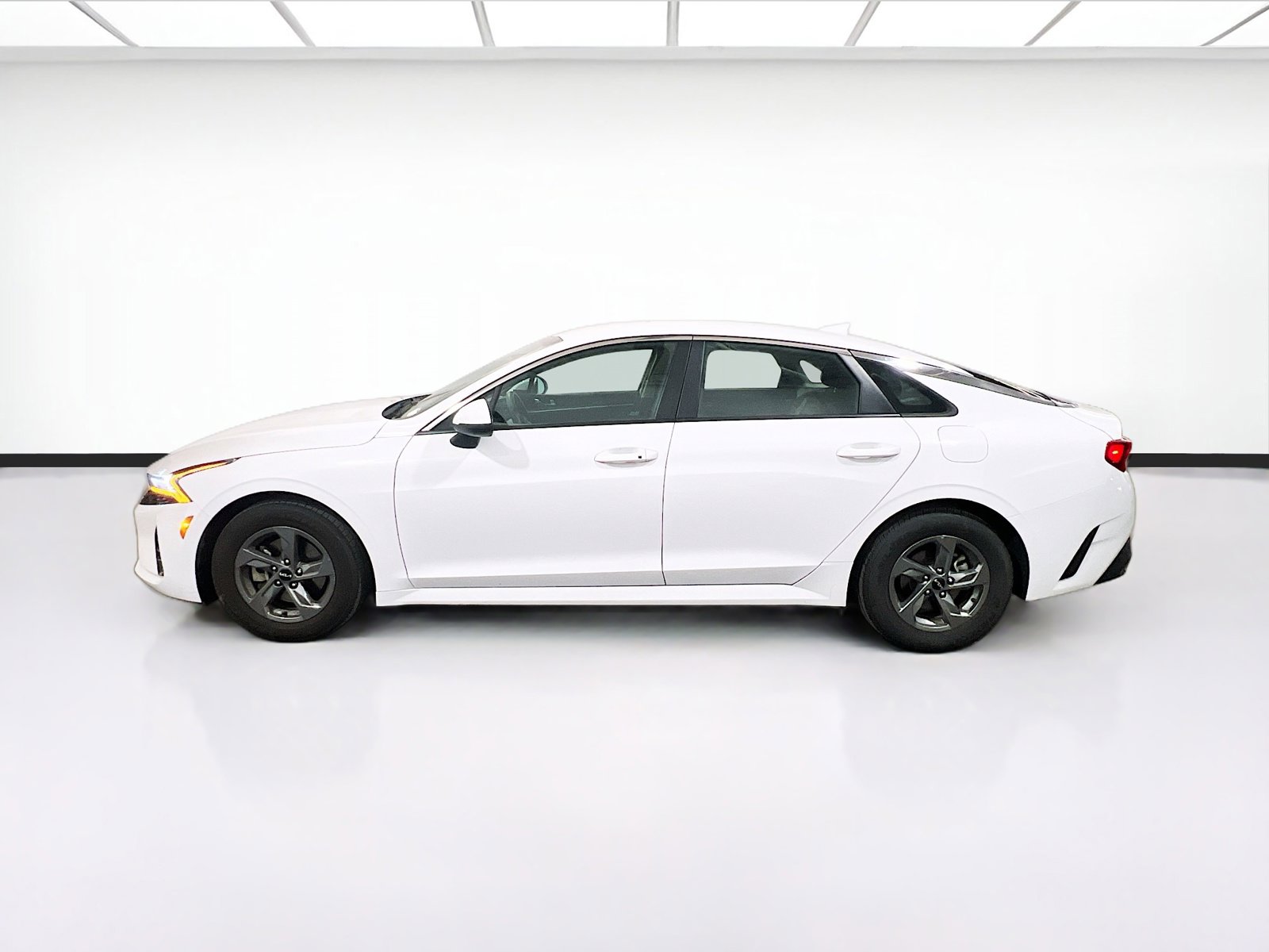 Used 2023 Kia K5 LXS FWD image 21