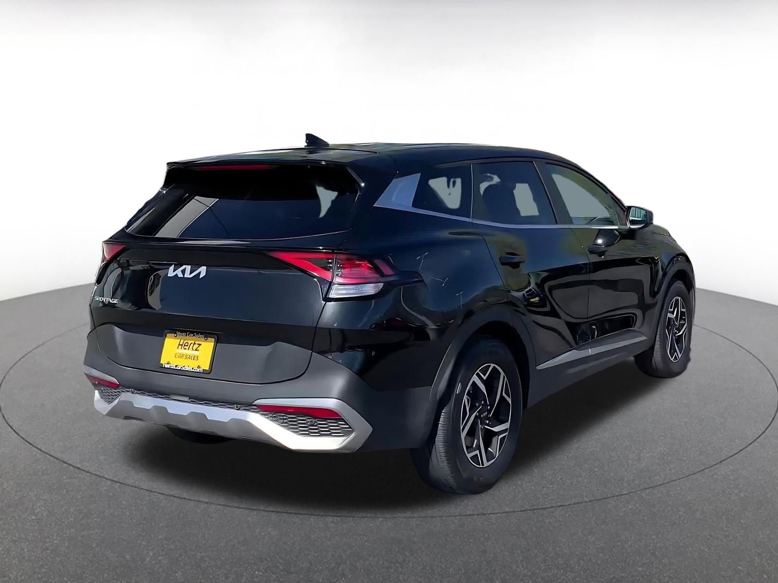 Used 2025 Kia Sportage LX image 14