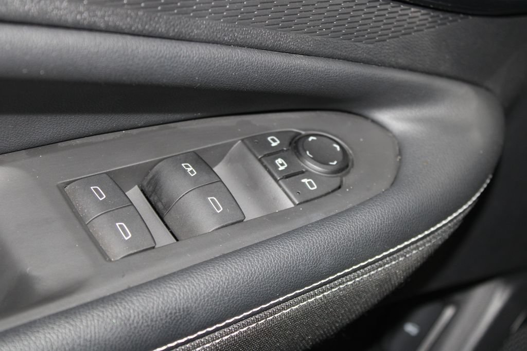 Used 2024 Chevrolet Blazer EV LT AWD/4WD image 38