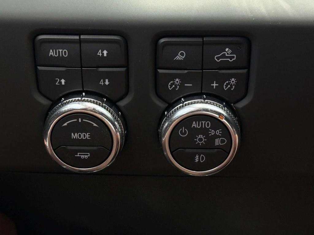 Used 2025 GMC Sierra 1500 Denali Ultimate AWD/4WD image 28