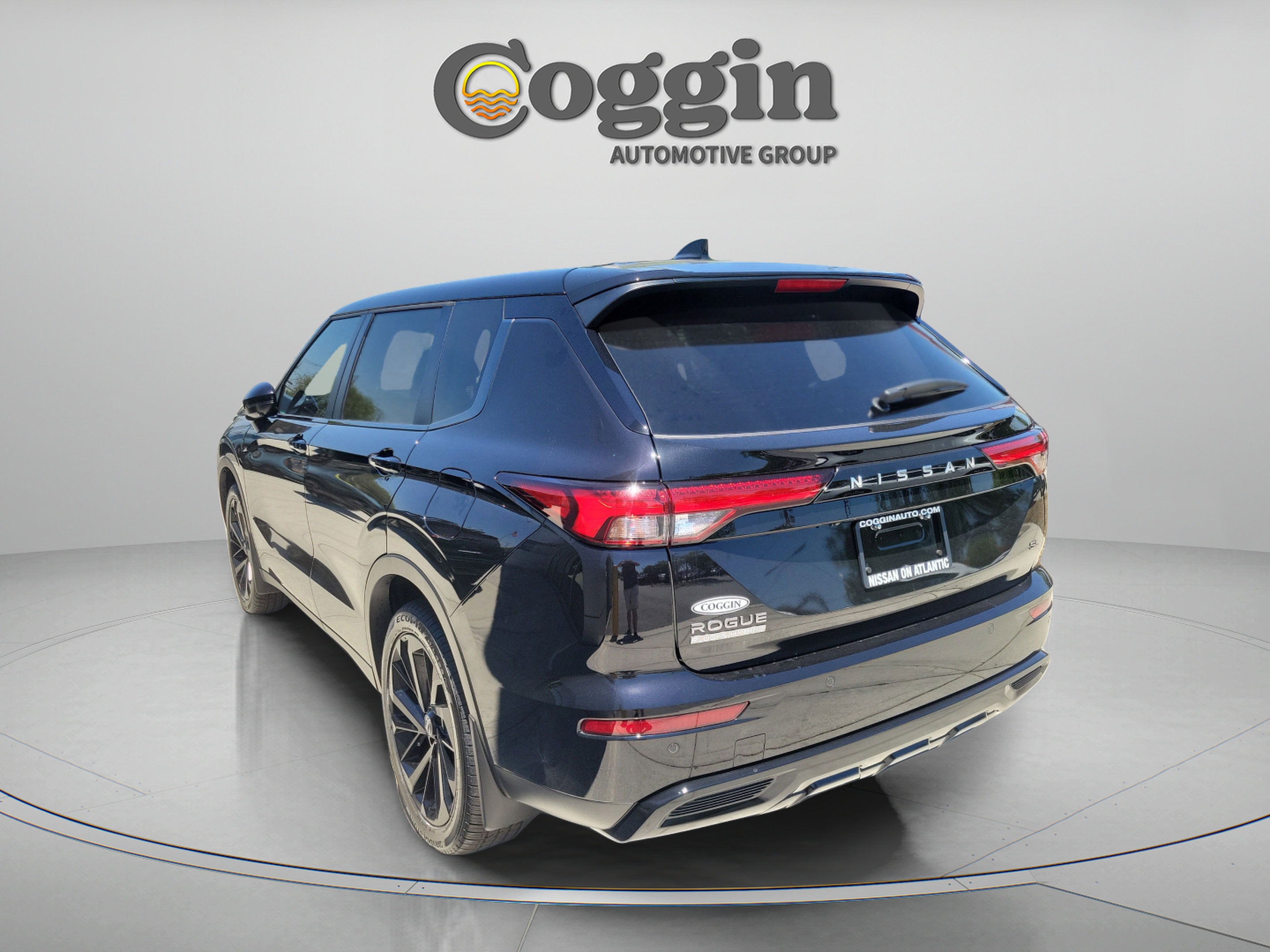 New 2026 Nissan Rogue SL AWD/4WD image 3