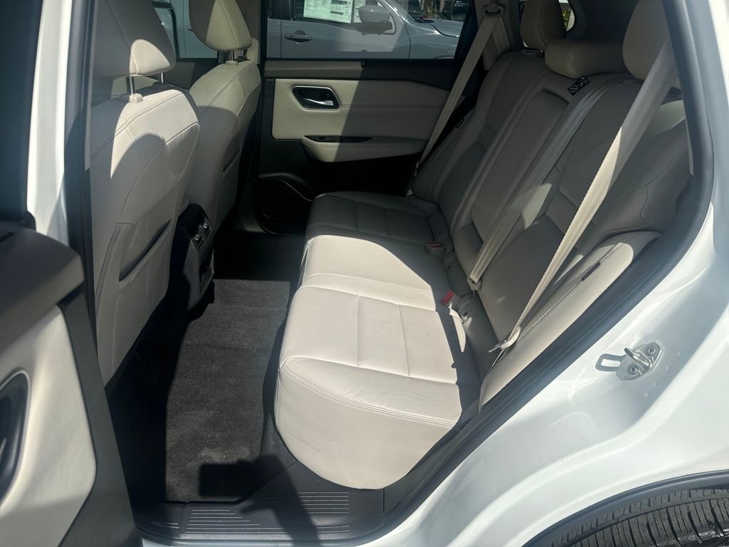 Used 2021 Nissan Rogue SL w/ Premium Package image 27