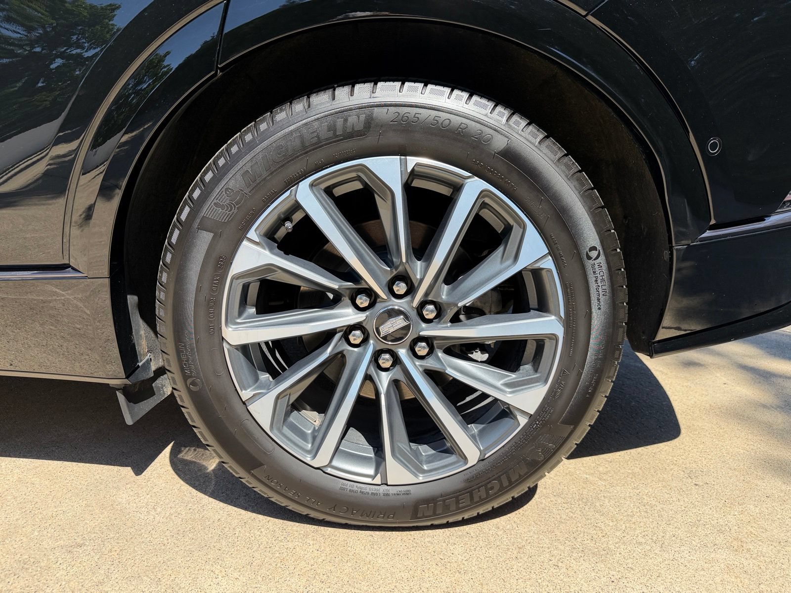 Used 2024 Cadillac Lyriq Sport AWD/4WD image 35