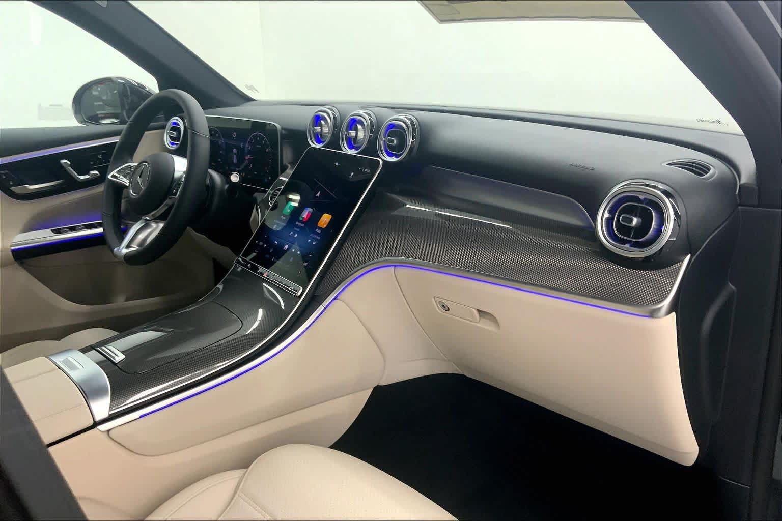 New 2026 Mercedes-Benz GLC 300 image 12