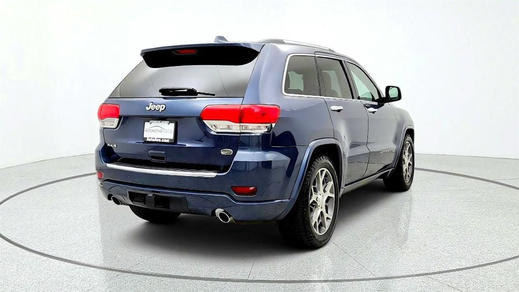 Used 2020 Jeep Grand Cherokee Overland AWD/4WD image 5