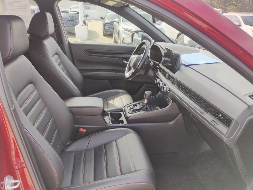 Certified 2025 Honda CR-V Sport-L image 28