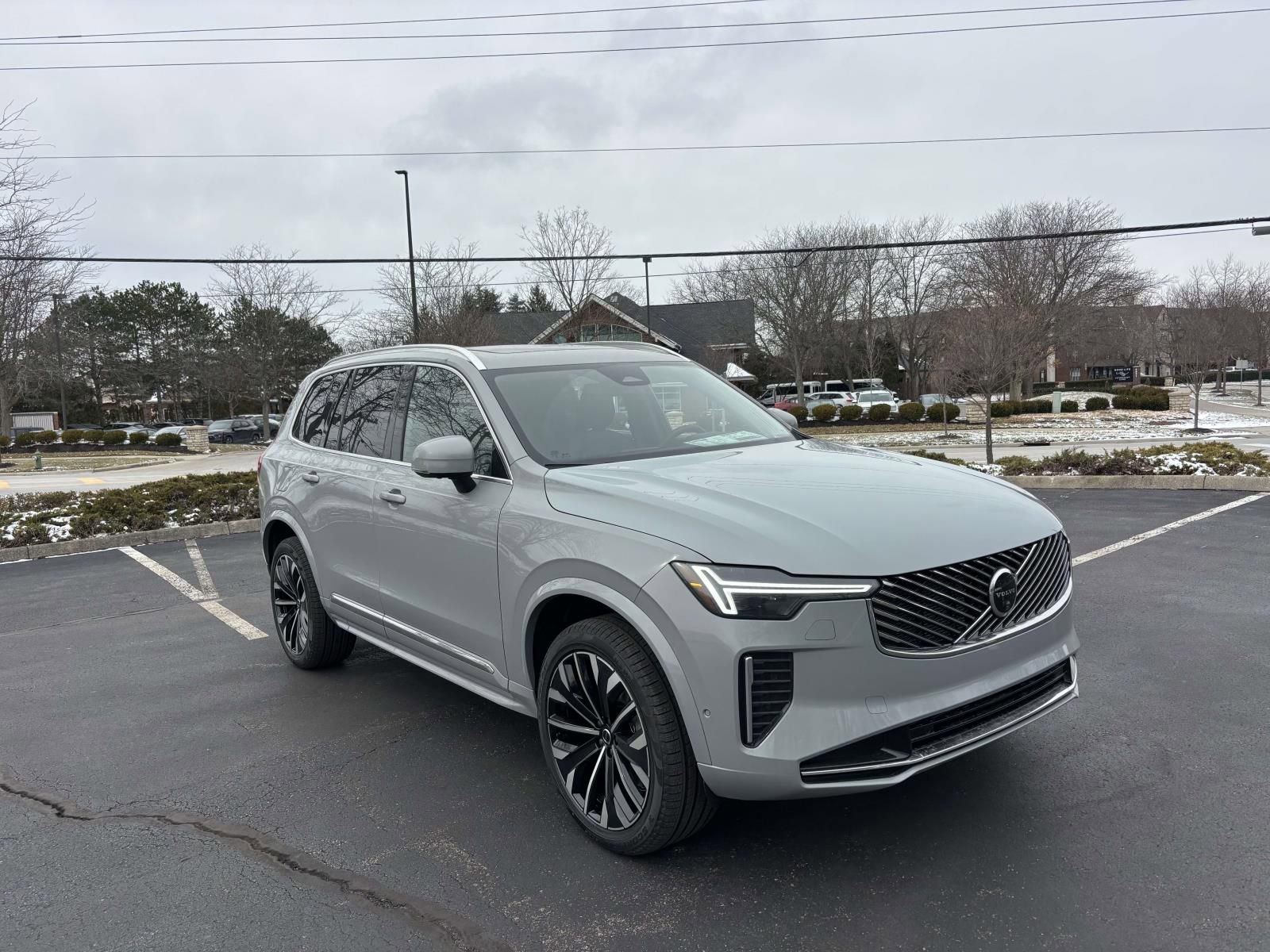 New 2026 Volvo XC90 B6 Ultra w/ Protection Package