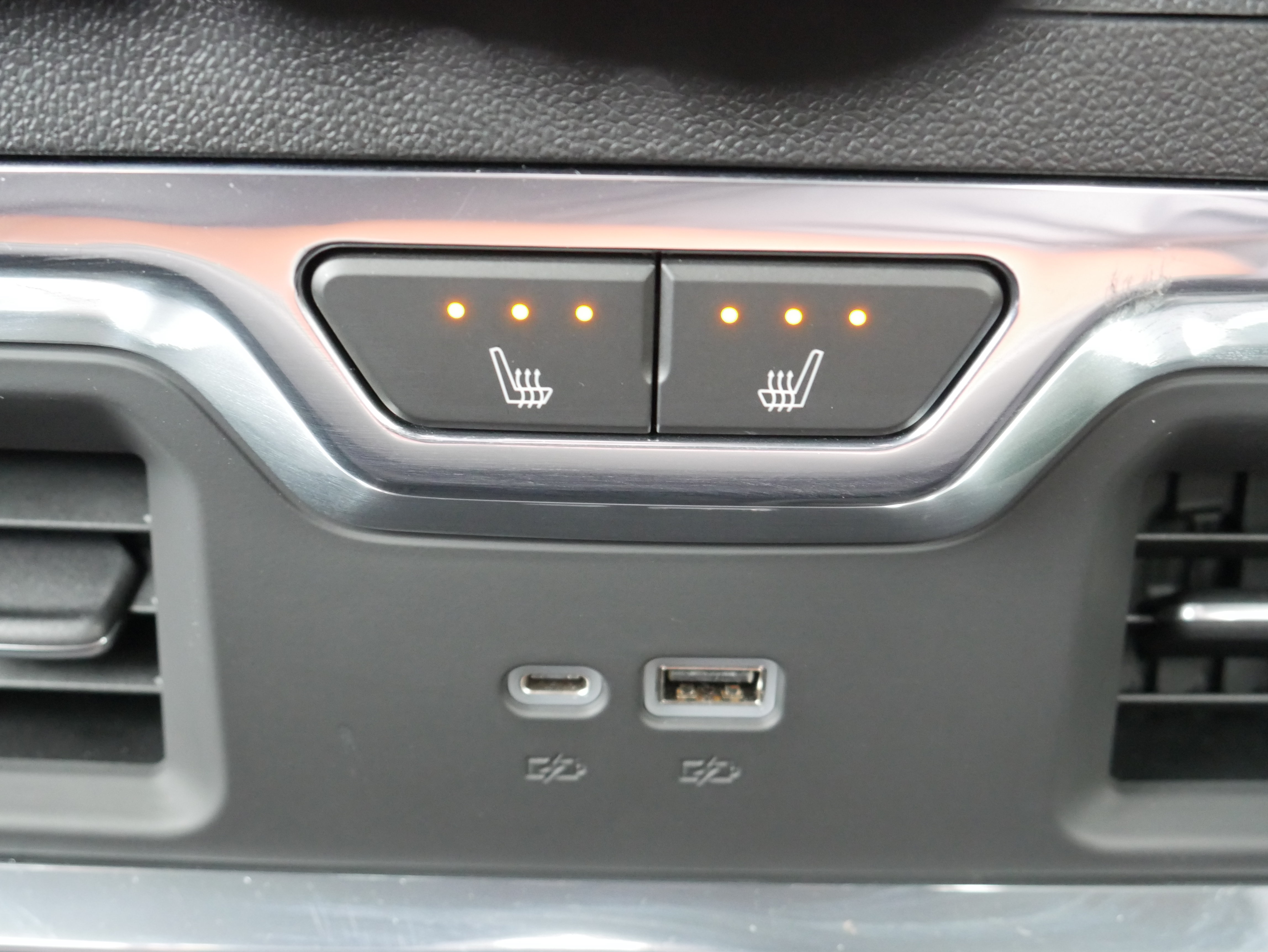 Certified 2023 GMC Sierra 1500 Denali Ultimate AWD/4WD image 19