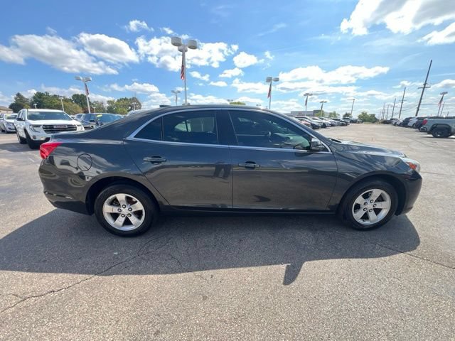 Used 2016 Chevrolet Malibu LT FWD image 4