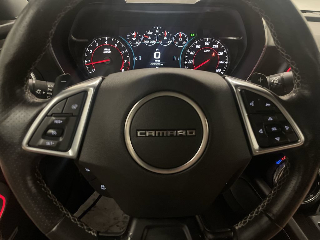 Used 2016 Chevrolet Camaro LT RWD image 5