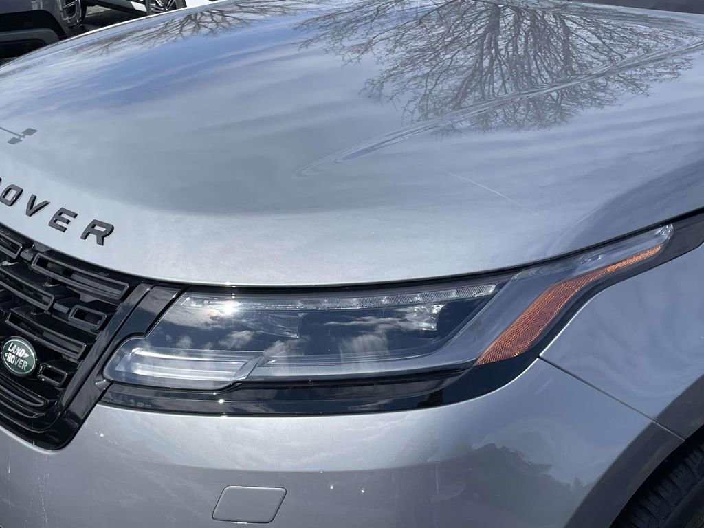 Used 2025 Land Rover Range Rover Velar S AWD/4WD image 7