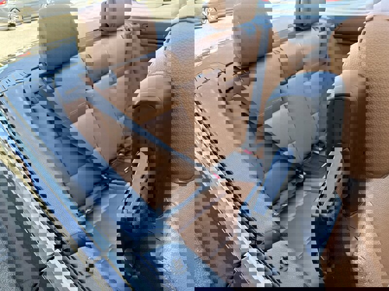 Used 2011 BMW 335i Convertible image 20