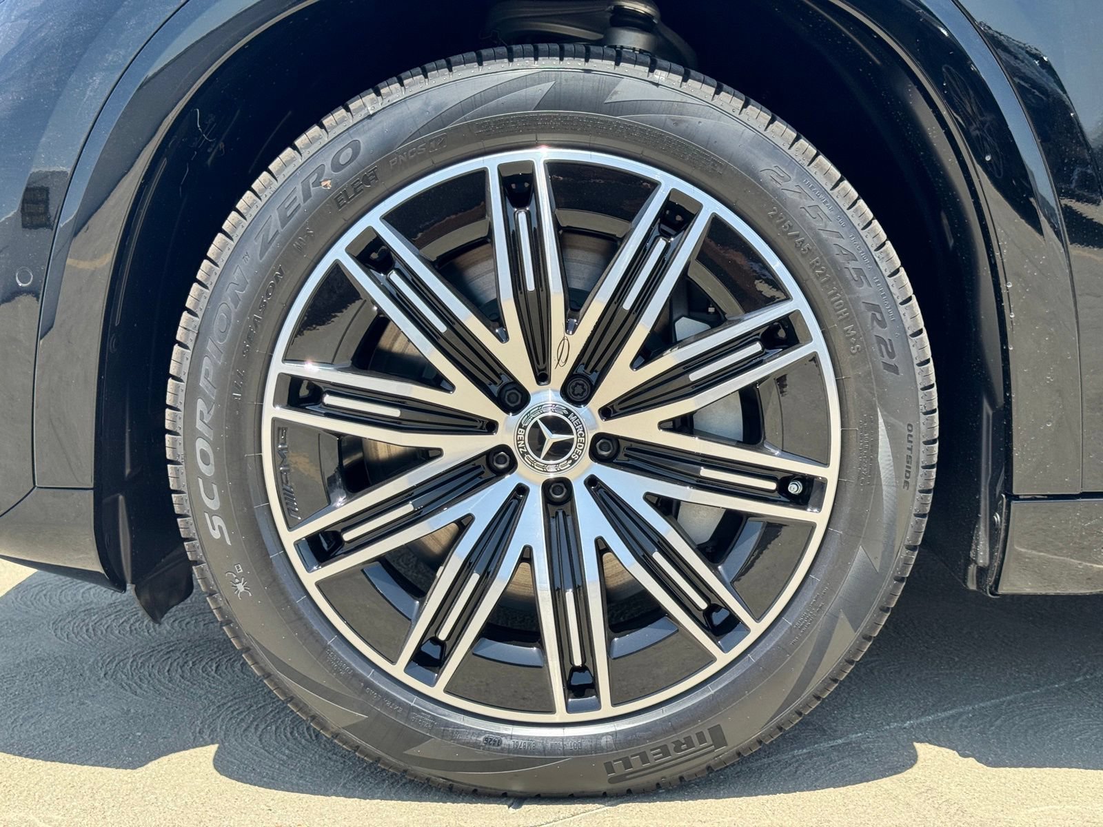 New 2026 Mercedes-Benz EQS 400 4MATIC SUV image 18
