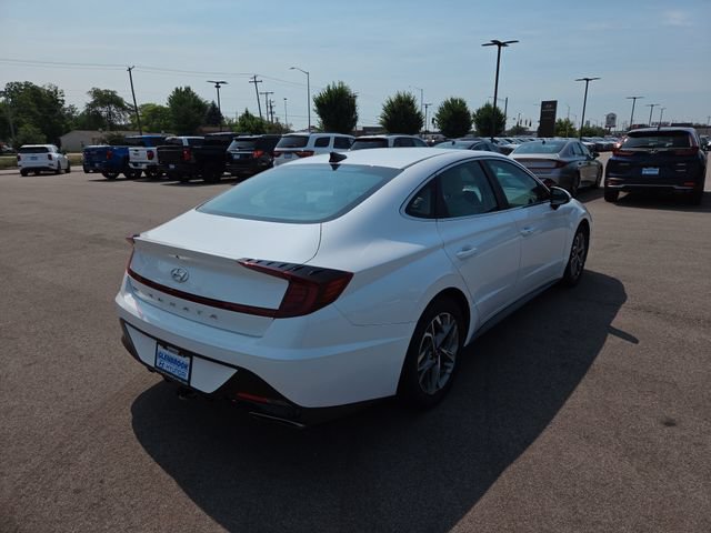 Certified 2023 Hyundai Sonata SEL w/ Preferred Accessory Package FWD image 6