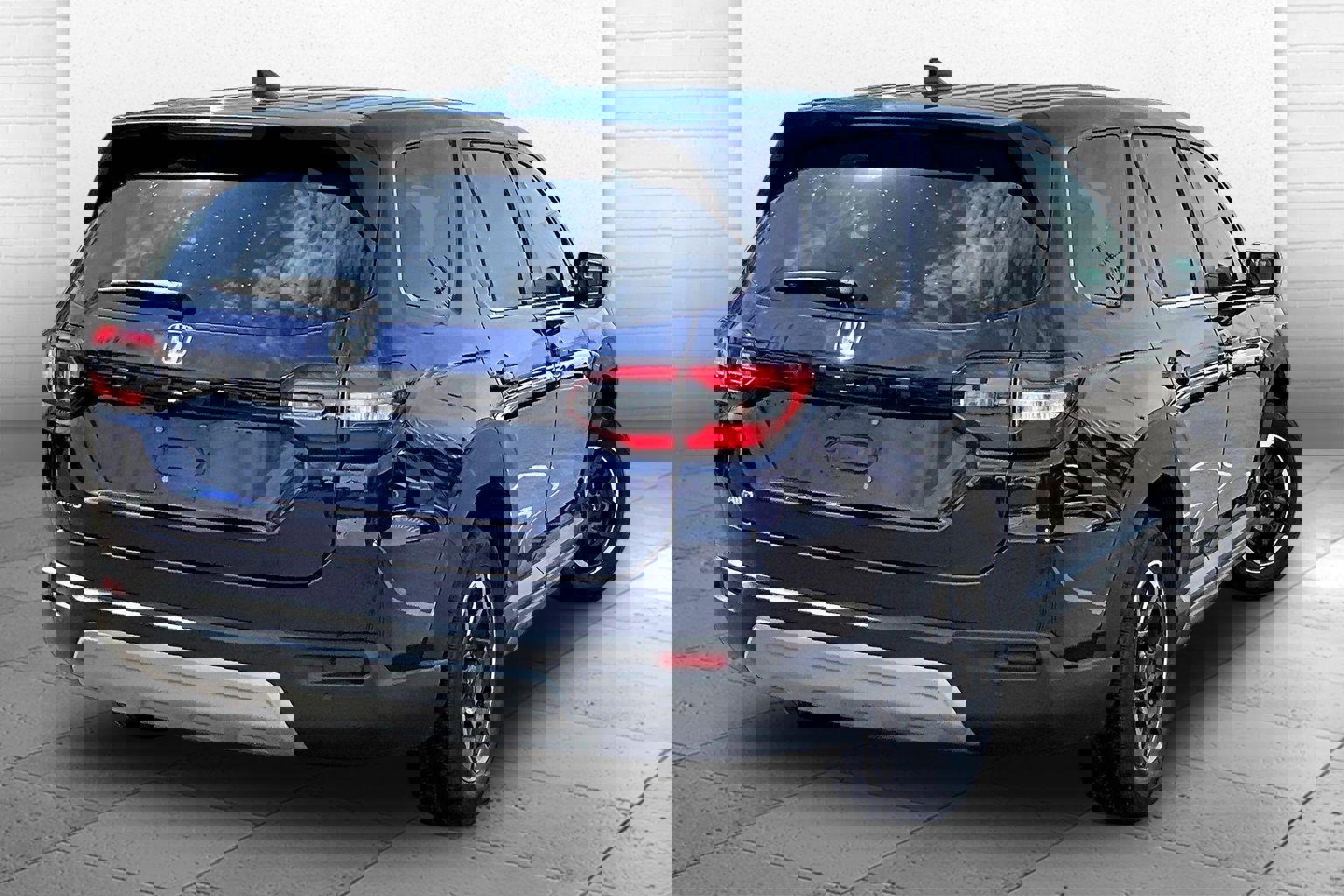 Used 2025 Honda Pilot EX-L image 9