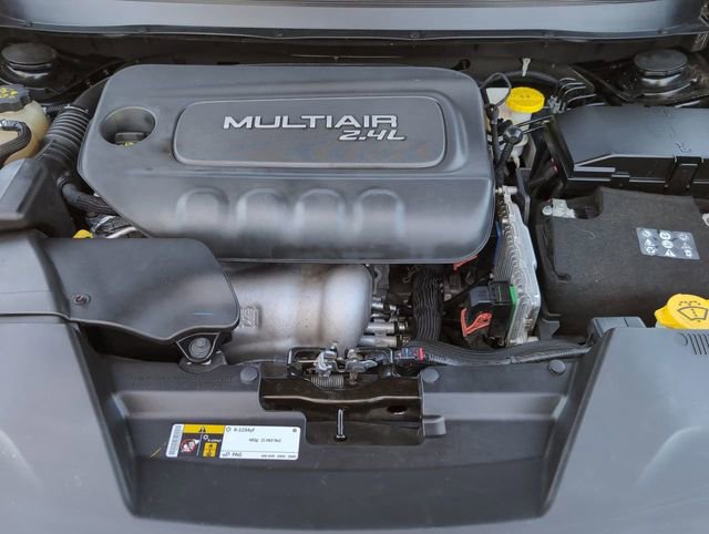 Used 2018 Jeep Cherokee Limited image 28