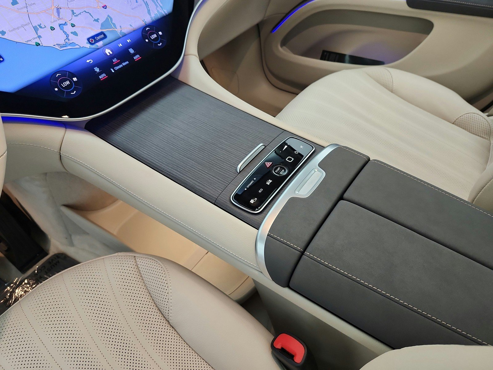 New 2027 Mercedes-Benz EQS 400 4MATIC SUV image 10