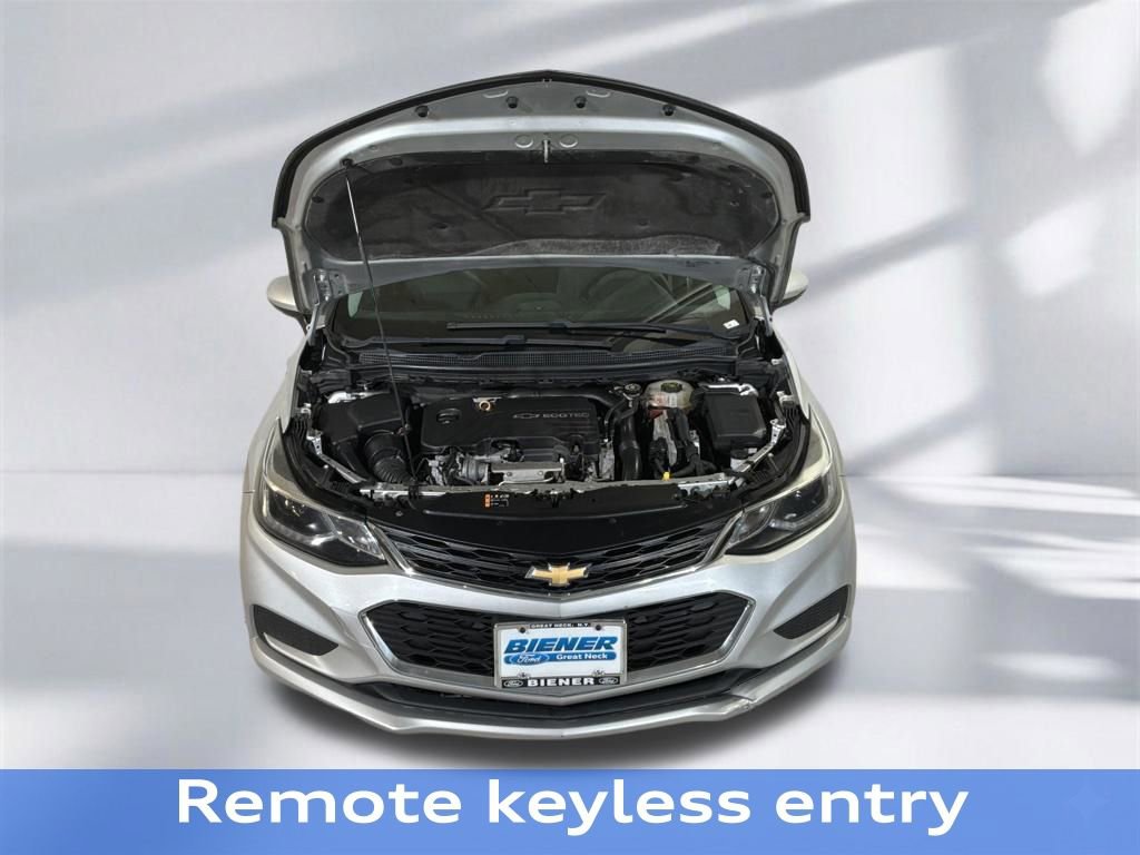 Used 2017 Chevrolet Cruze LT image 15