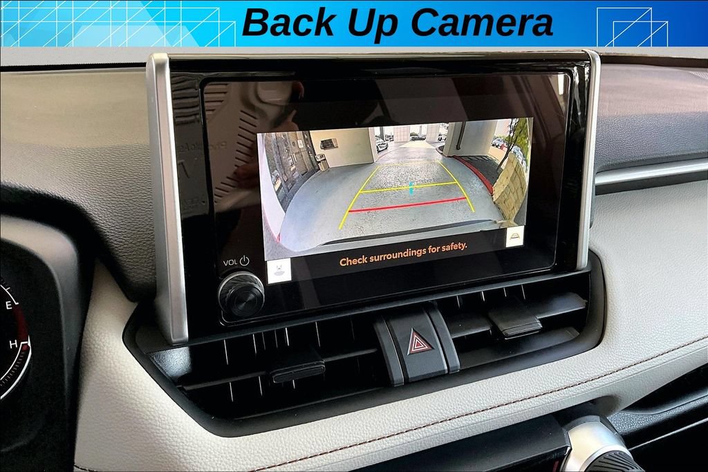Used 2025 Toyota RAV4 XLE w/ Convenience Package FWD image 16