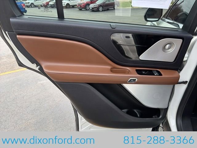 Used 2020 Lincoln Aviator Reserve w/ Equipment Group 202A AWD/4WD image 29