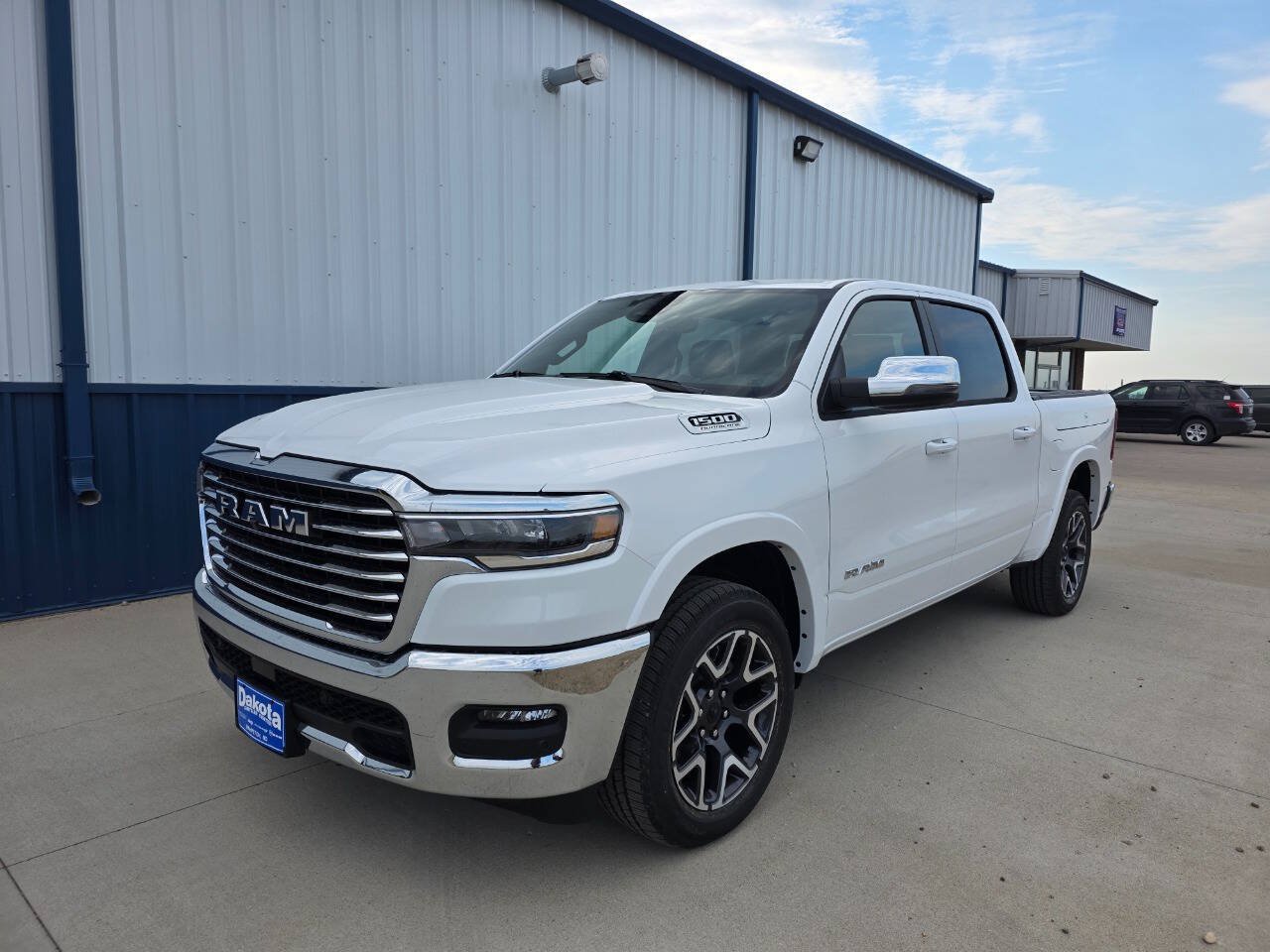 New 2027 RAM 1500 Laramie AWD/4WD image 2