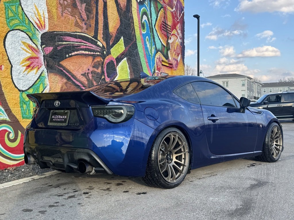 Used 2017 Toyota 86 image 8