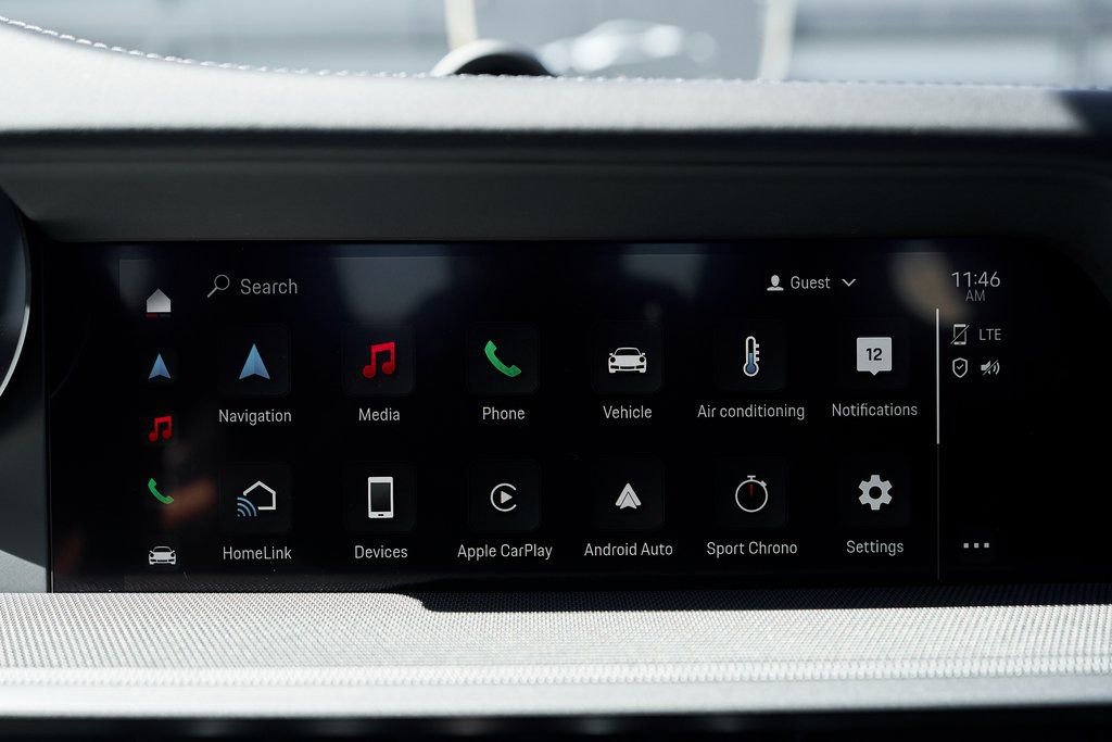 Used 2024 Porsche 911 Carrera 4S w/ Premium Package image 67