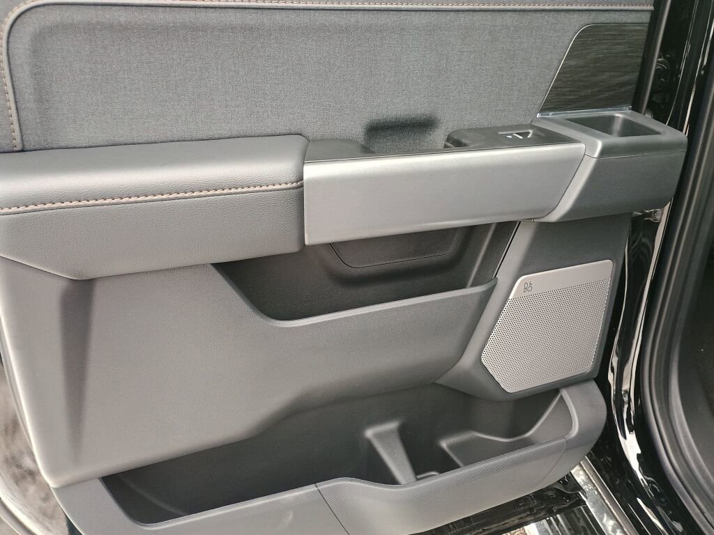 New 2025 Ford F150 Lariat w/ Equipment Group 502A High image 17