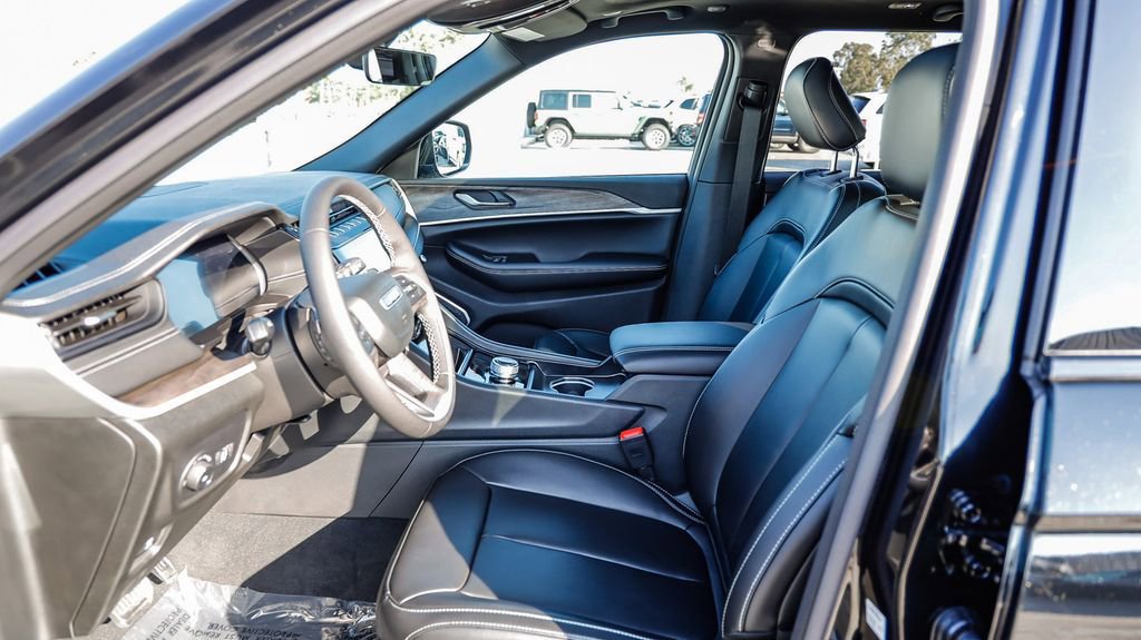 New 2026 Jeep Grand Cherokee Limited image 22