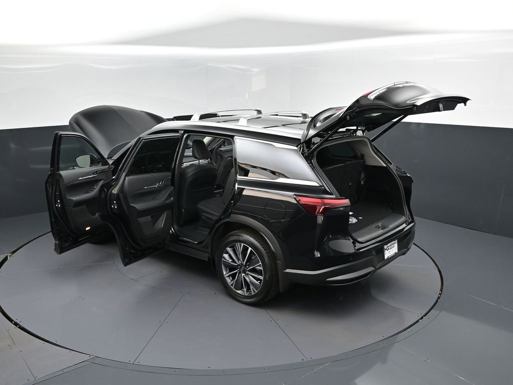 New 2026 INFINITI QX60 Luxe w/ Cargo Package image 2