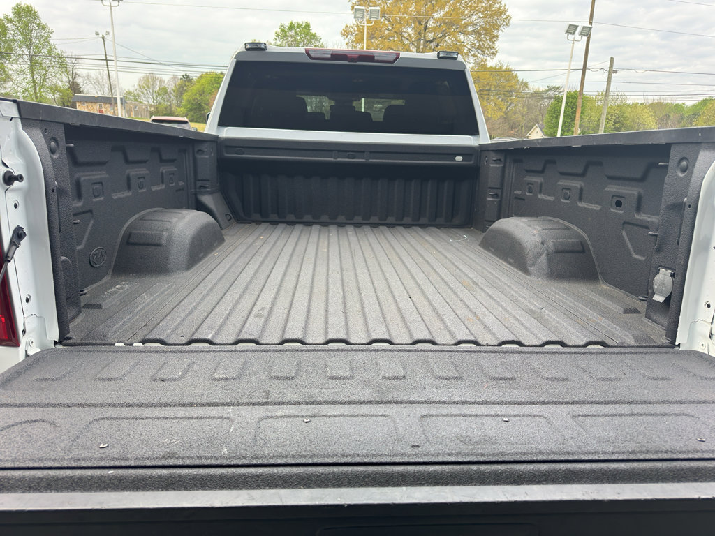 Used 2024 Chevrolet Silverado 3500 LT w/ Safety Package AWD/4WD image 8